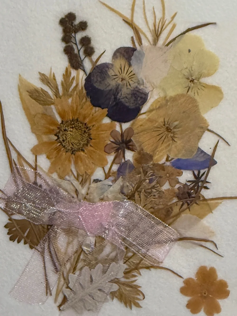 Handmade vintage 1970s Pressed Flower Wall Art in wood Frame 5x7”